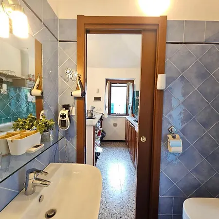 Ellera Con Parcheggio Privato - Albisola Superiore